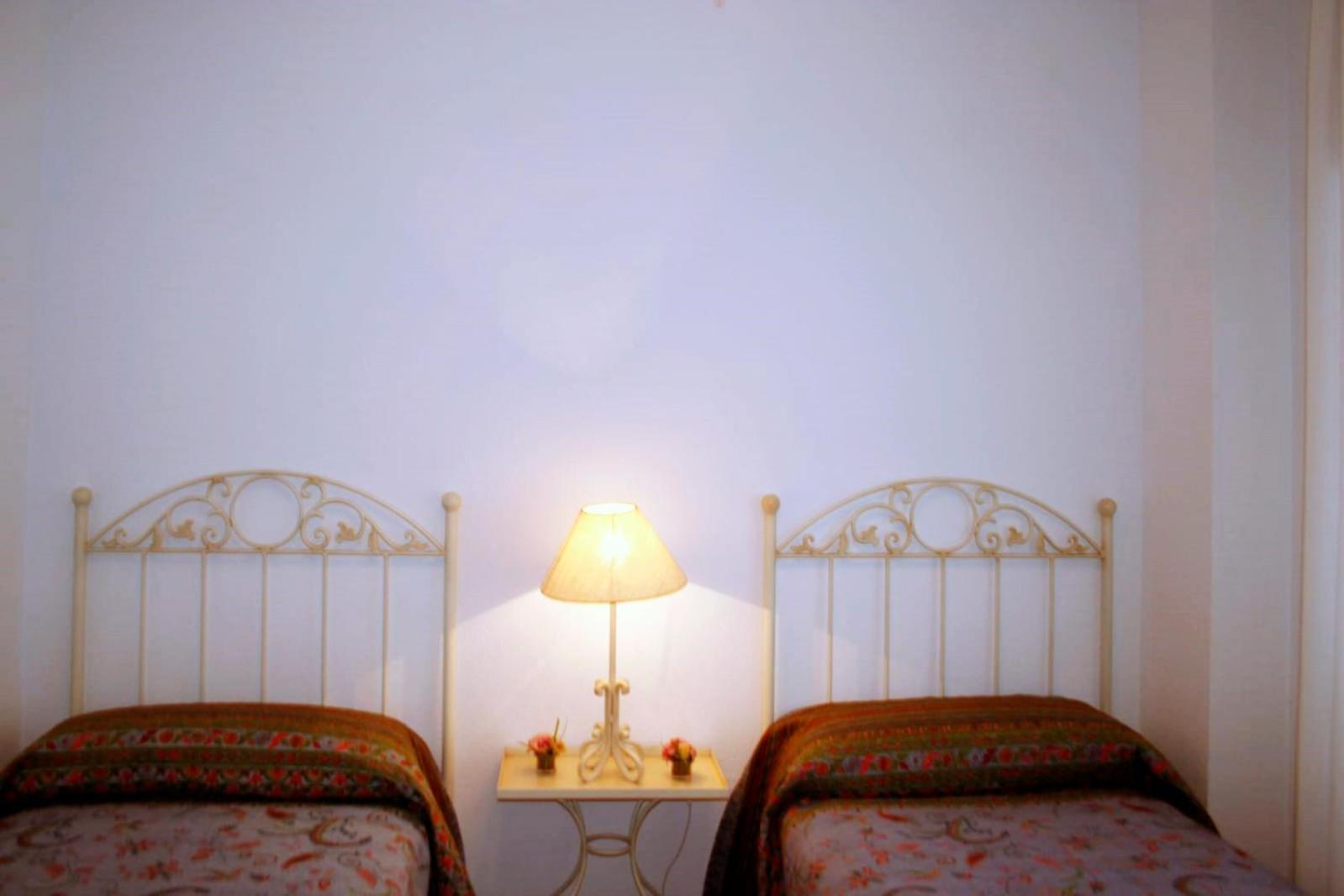 Alojamiento Adelfas Apartamento Madri Quarto foto